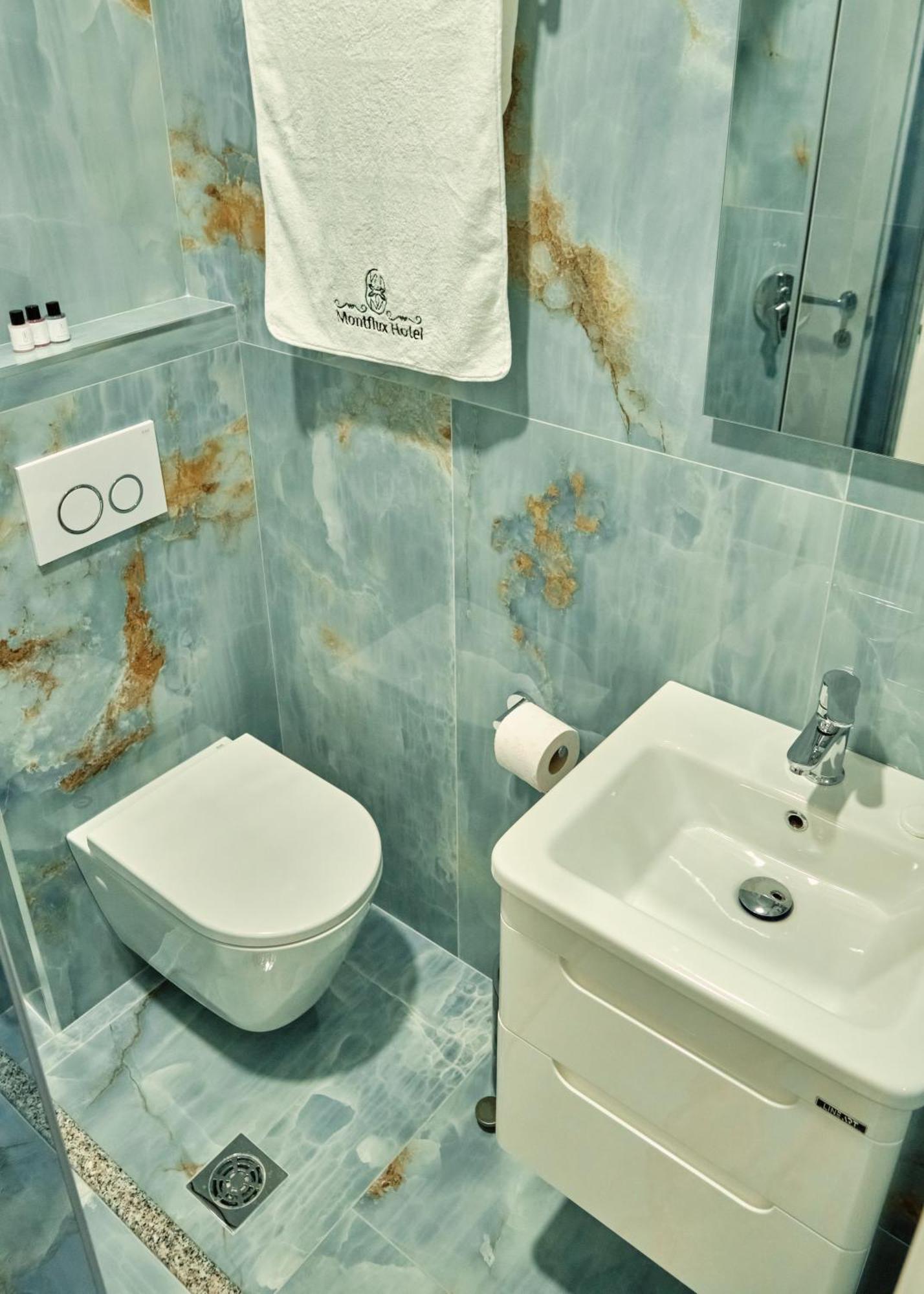 Boks Montflux Hotel מראה חיצוני תמונה