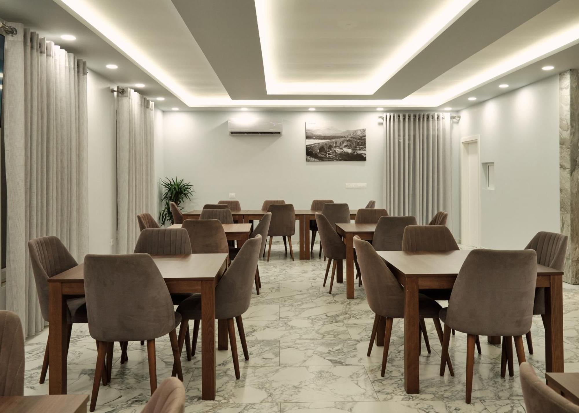 Boks Montflux Hotel מראה חיצוני תמונה