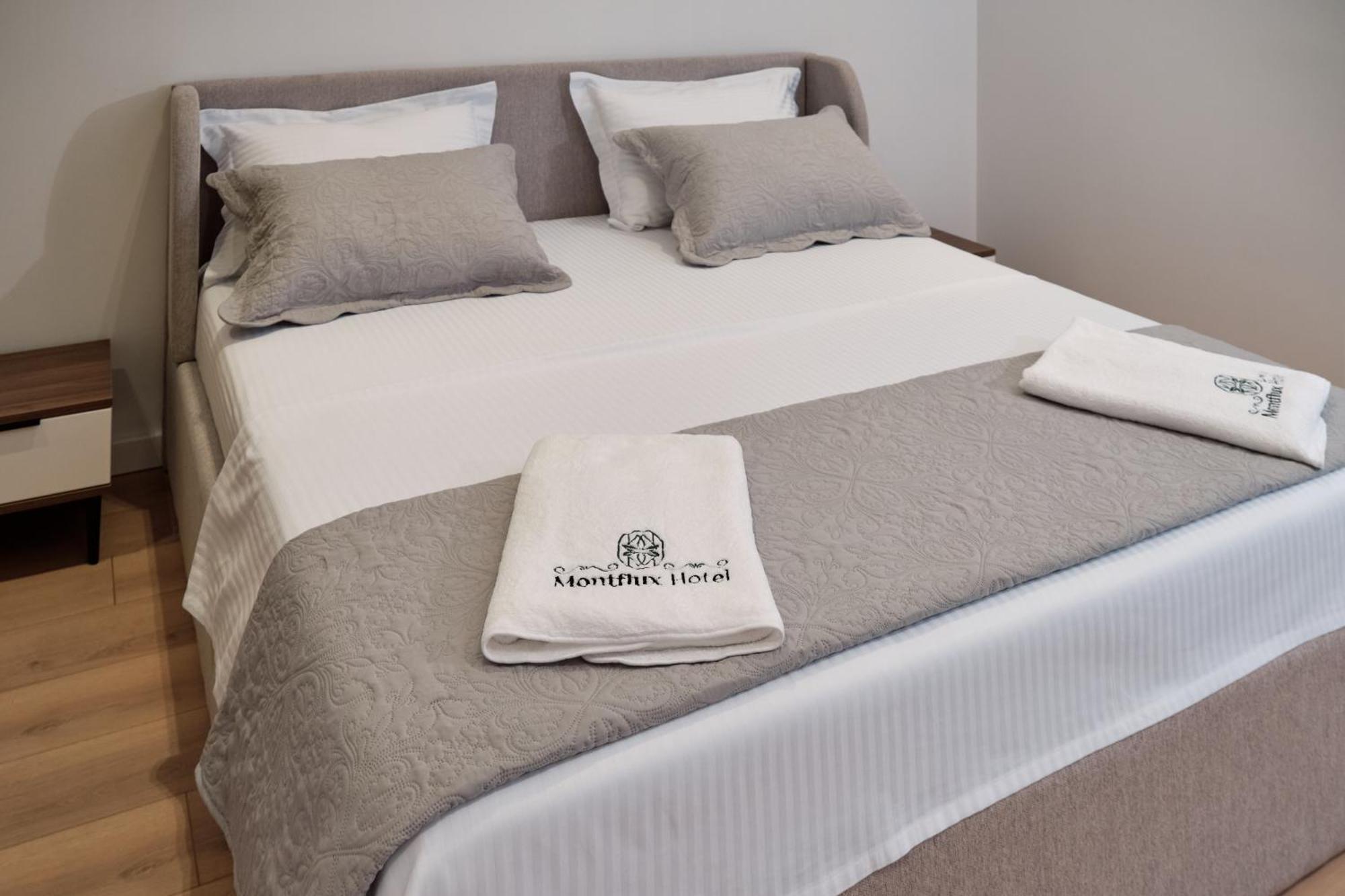 Boks Montflux Hotel מראה חיצוני תמונה